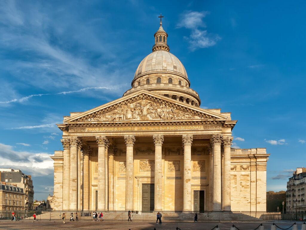 Panthéon de jour 