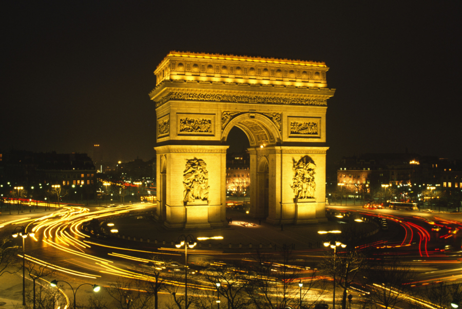 Arc de Triomphe de nuit